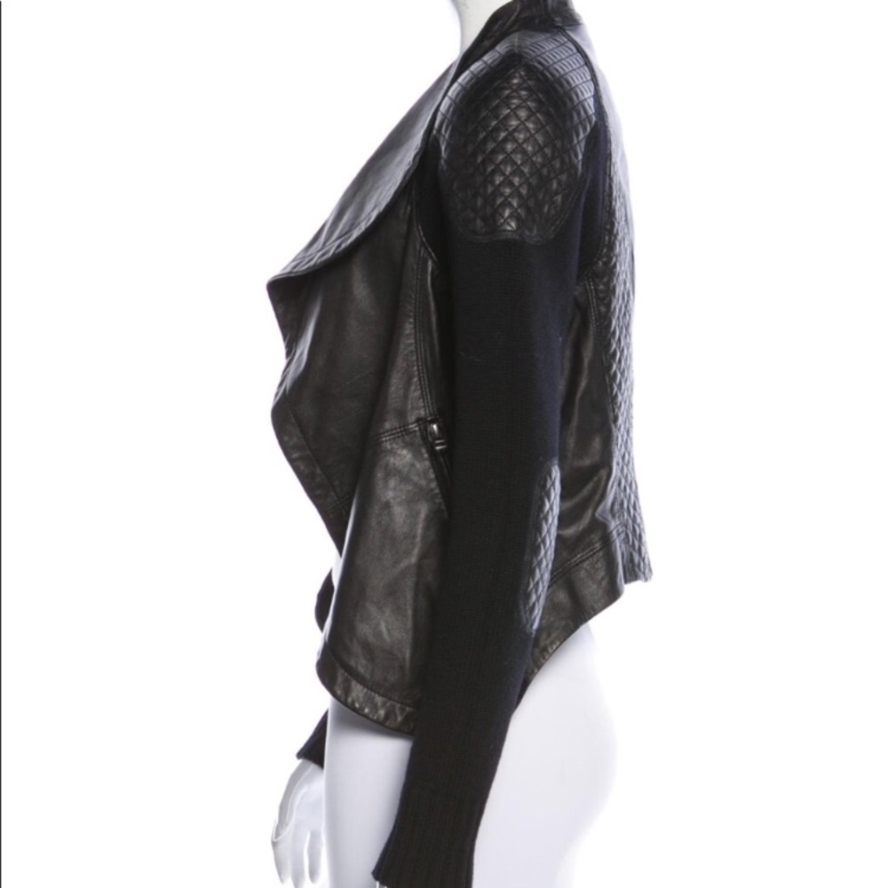 Blazer - Picture 2 of 3
